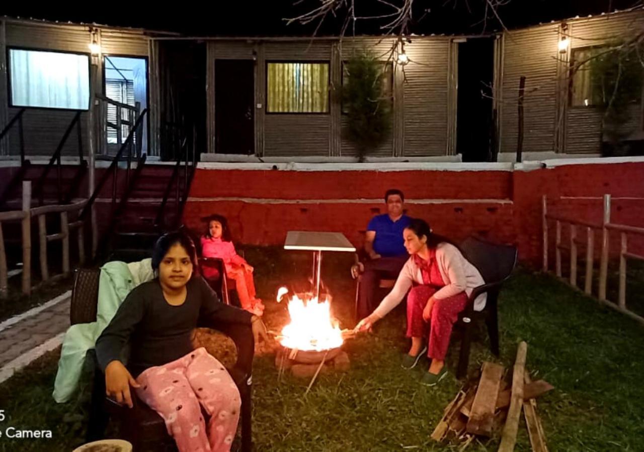 Bamboo Junction Resort - Kanatal, Valley & Mountain View Данаулти Екстериор снимка